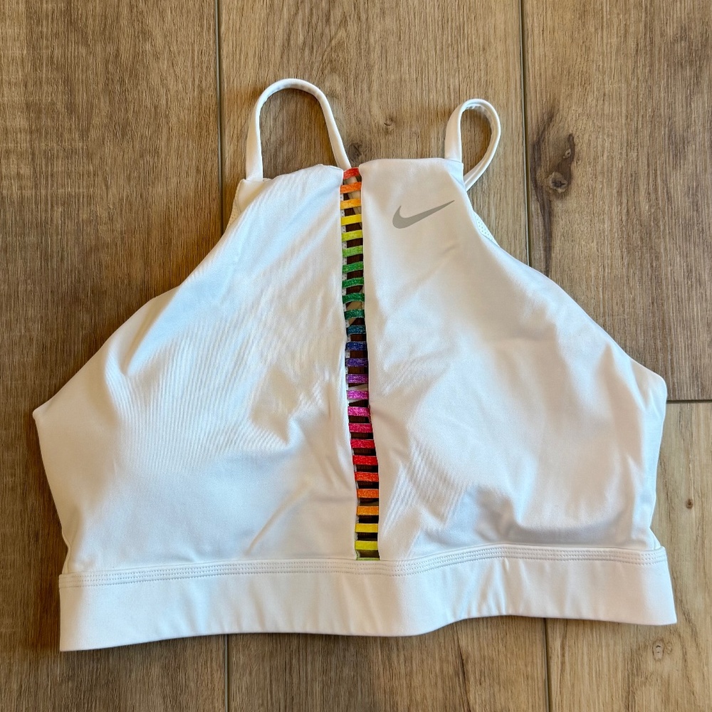 Nike Sports Bra - L